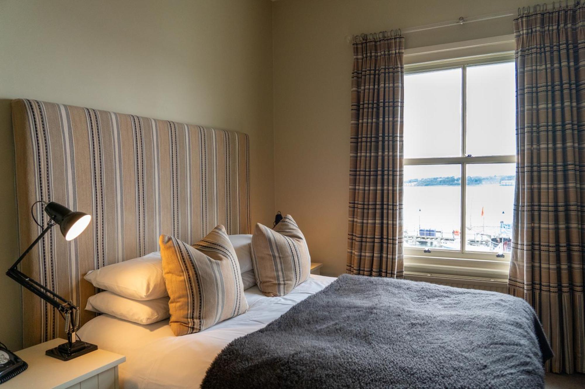 The Pier Hotel Harwich Exterior photo